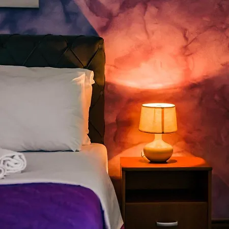 Motel Oasis