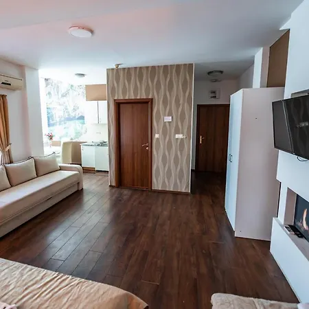 モーテル Oasis Gnojnice