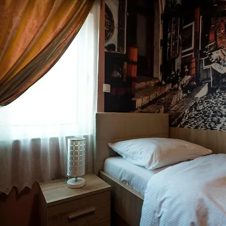 Oasis Motel 3*